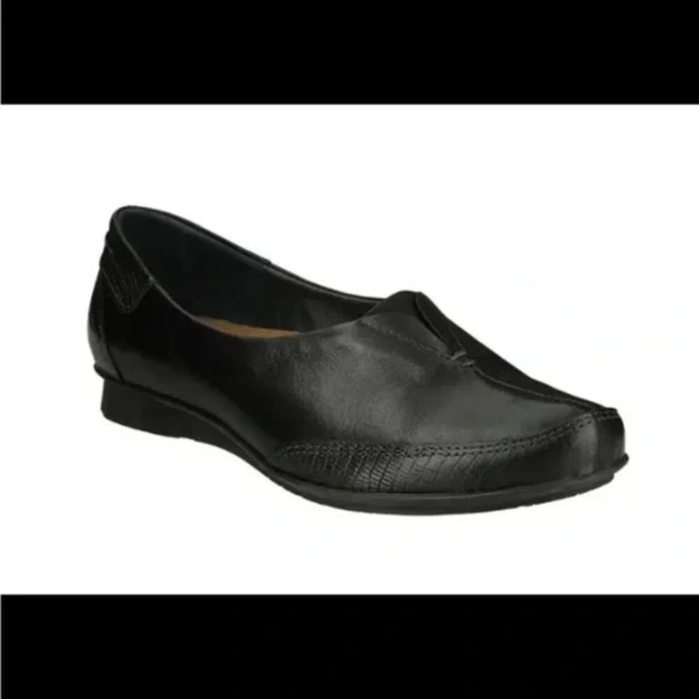 Taos Footwear Black Leather Slip-On Loafers